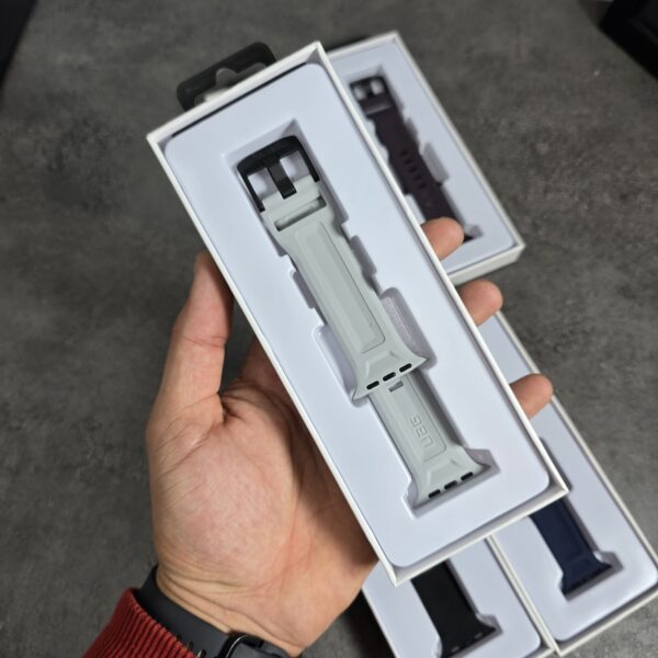 بند سیلیکونی UAG مدل DOT برای اپل واچ​ - Image 7