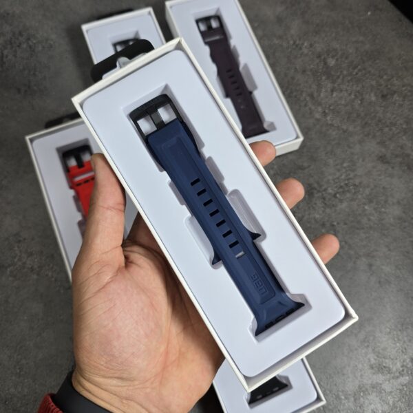 بند سیلیکونی UAG مدل DOT برای اپل واچ​ - Image 4